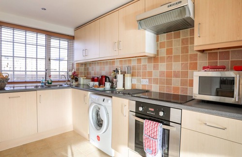 Cemaes Bay Cabaña | Farm Cottage