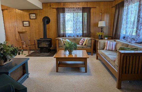 Princeton Otro | Farm! Family Retreat: 16+ guests