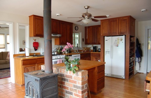Afton Otro | Casa rural en viñedo de trabajo cerca de las montañas Blue Ridge, Charlottesville