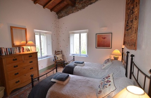 Molazzana Otro | Farm house (Sleeps 10, 5 Bedrooms)