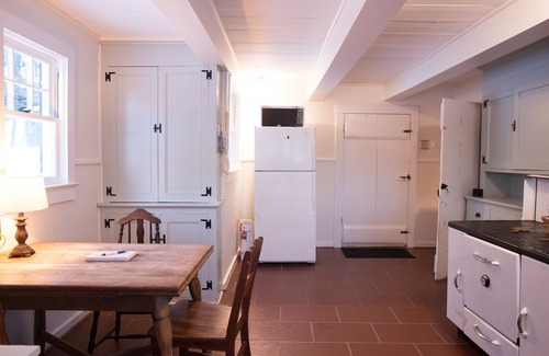 Town of Olive Casa | Farm House