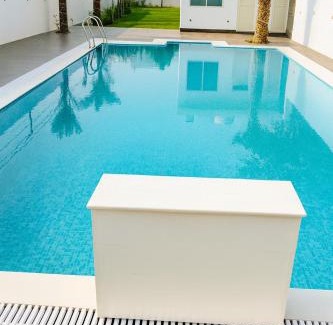 Jaipur District Casa | Farm house with Pool Garden Rooftop Near Kanota Dam