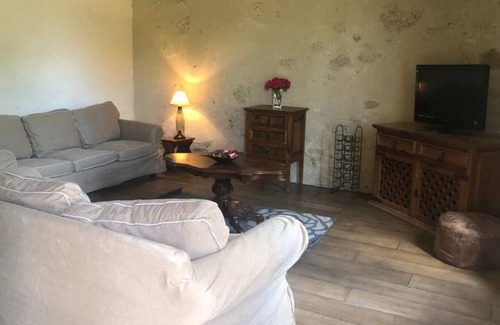 Segalas Otro | Farm House With Private Heated Pool