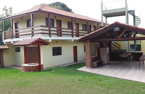 Aracariguama Casa | Granja en Araçariguama. Un refugio a 40 minutos de Sao Paulo. Fácil acceso.
