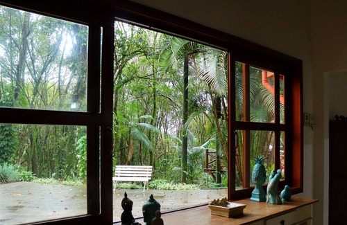 Jundiai Casa | Granja con vistas a un bosque privado.