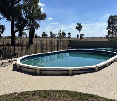 Yarrawonga Casa | Farm Stay 5 minutes from town