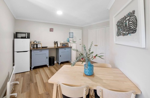 Kalgan Apartamento | Farm stay close to Little beach ~ spa ~ Pets ok
