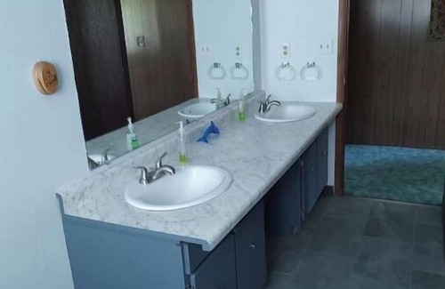 Nadeau Otro | Farm Stay Vacation Home