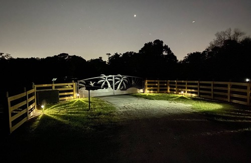Land O' Lakes Casa | Farm Tranquility Close to Beaches, Busch Gardens & Tampa Bustle