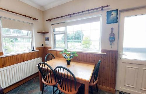 Frenchpark Casa | Farm View Cottage Castlerea by Trident Holiday Homes