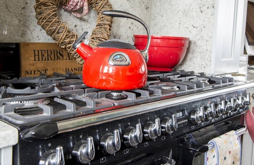 Ripley Casa | FARM VIEW HALL, pet friendly, with hot tub in Pateley Bridge