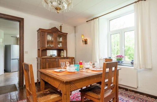 Trois-Ponts Cabaña | Casa de campo boutique en Trois Ponts, Bélgica con jardín vallado