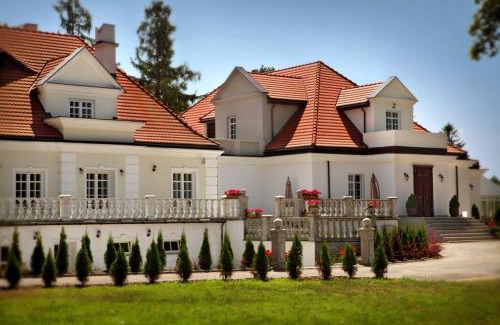 Tarczyn Cama Y Desayuno | Farma Many B&B, noclegi Suntago & DeepSpot