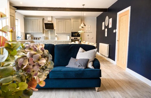 Dunholme Casa | Farmcourt Barn 55 Eastfield Lane
