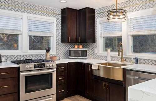 Nellysford Casa | Farmette On River by Wintergreen, Blue Ridge Pkwy, Wine Trail HotTub & Firepit!