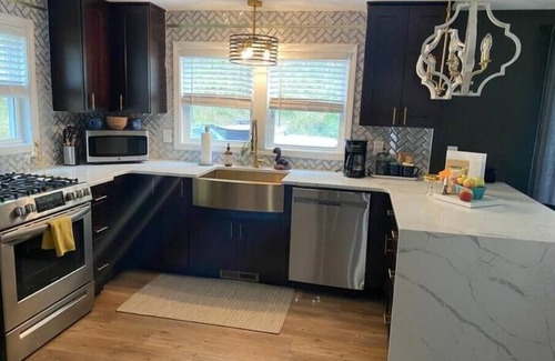 Nellysford Casa | Farmette On River by Wintergreen, Blue Ridge Pkwy, Wine Trail HotTub & Firepit!
