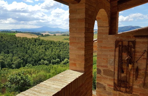 Siena Historical Center Apartamento | GRANJA PODERE CUNINA 25 KM SIENA SUR EN FRENTE MONTALCINO TOMANDO CLASE DE COCINA