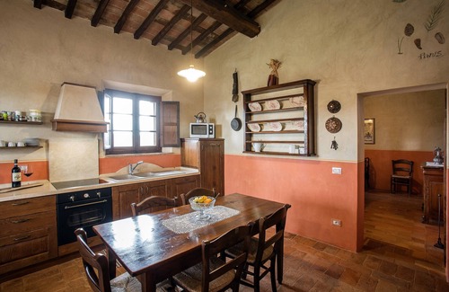 Siena Historical Center Apartamento | GRANJA PODERE CUNINA 25 KM SIENA SUR EN FRENTE MONTALCINO TOMANDO CLASE DE COCINA