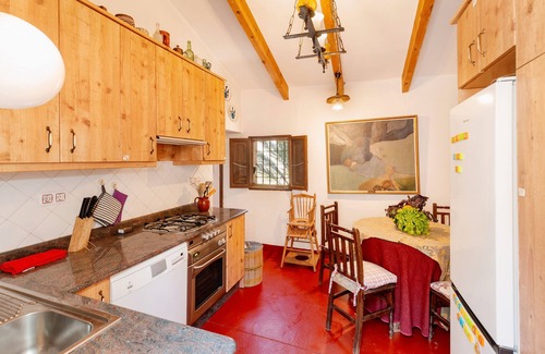 Ojos Otro | Casa rural 'Casica De Perintín' con vistas a la montaña, terraza privada y Wi-Fi