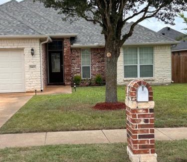 College Station Casa | Farmhouse Charm
