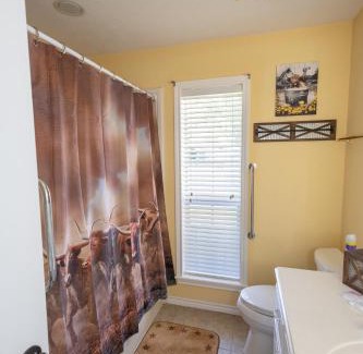 College Station Casa | Farmhouse Charm