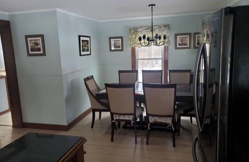 Raymond Casa | Farmhouse Chic in the ❤ of the Sebago Lakes Region