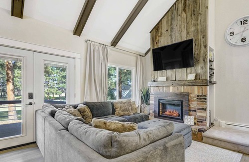 Colorado Springs Casa | Farmhouse | Entertaining Deck | Forest Serenity