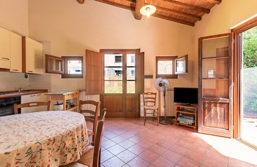 Laterina Otro | Casa rural "Falegnameria" con piscina compartida, terraza privada y Wi-Fi