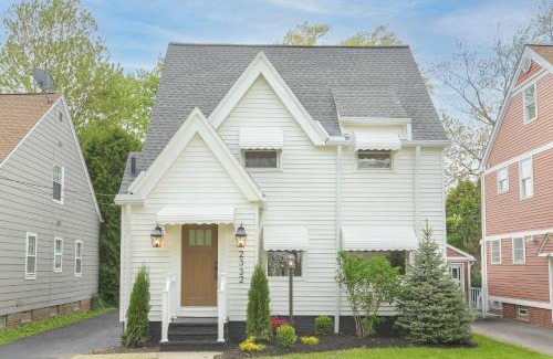 University Heights Casa | Farmhouse Fresh 4BR Retreat