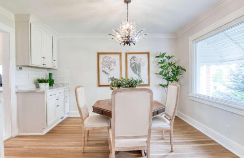 University Heights Casa | Farmhouse Fresh 4BR Retreat