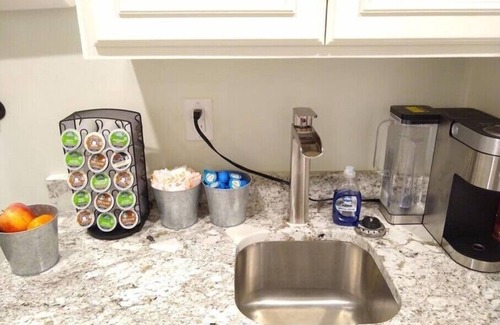 North Ogden Apartamento | Farmhouse Guest Retreat w/huge jetted tub for 2