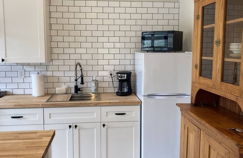 Rapid City Casa | Farmhouse Guesthouse