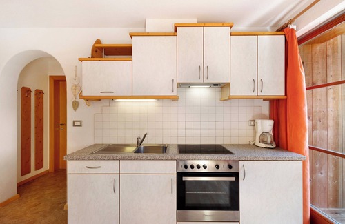 Anterselva Otro | Granja 'Inneroswalderhof Apartamento 1' con vistas a la montaña, jardín compartido y Wi-Fi