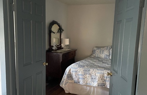 Tylersburg Otro | Farmhouse in Amish country close to Cook Forest in the PA Wilds