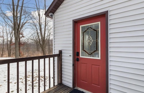East Leroy Casa | Farmhouse in Battle Creek whit hub tube
