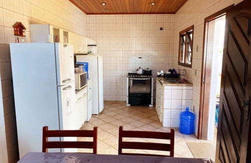 Mairinque Casa | Farmhouse in condominium with ample space, barbecue and pizza oven.