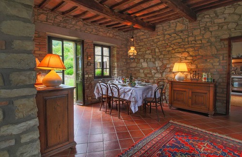 Umbertide Otro | Casa rural en Umbría con vistas al jardín