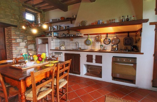 Umbertide Otro | Casa rural en Umbría con vistas al jardín