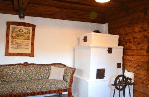Weisspriach Casa | Farmhouse in Weißpriach near Mountain Lakes
