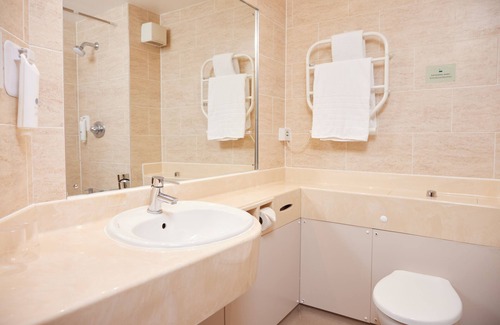 Portsmouth Hotel | Farmhouse Innlodge by Greene King Inns