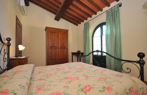 Stabbia Otro | Casa de campo situada en una colina con habitaciones, apartamentos, piscina y restaurante agr.