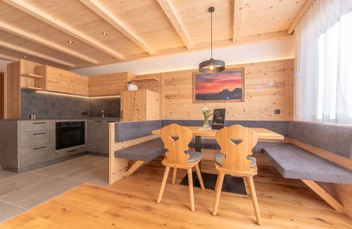 Villabassa Otro | Granja 'Metzgermayr Apt Dolomit' con vistas a la montaña, jardín compartido y Wi-Fi