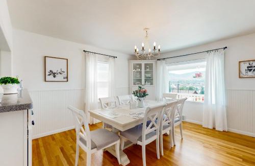 Monitor Casa | Farmhouse Minus the Farm
