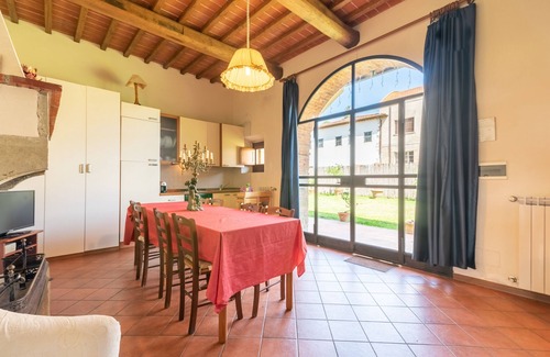 Laterina Otro | Granja 'Mulino ' con piscina compartida, terraza y Wi-Fi