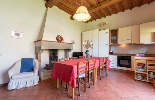 Laterina Otro | Granja 'Mulino ' con piscina compartida, terraza y Wi-Fi