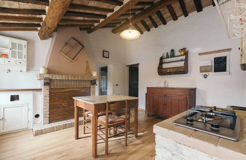 Pergola Casa | Granja situada en las colinas, a 1 km de Pergola, espacio panorámica, de par en par