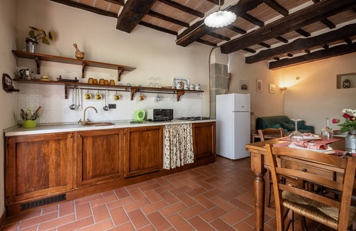 Arcidosso Otro | Casa rural "Oleandro" con piscina compartida, jardín privado y Wi-Fi