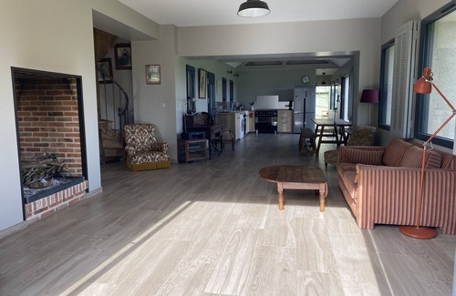 Germigny-des-Pres Casa | Farmhouse on the banks of the Loire