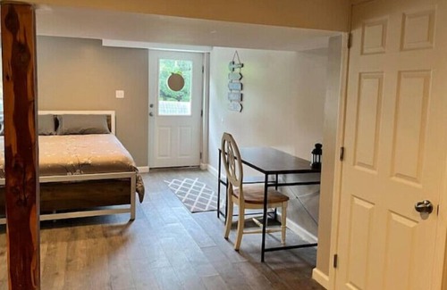 De Soto Casa | Farmhouse style basement studio w private entrance