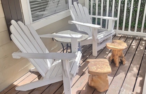 Cloudcroft Casa | Farmhouse Victorian Perfect Cloudcroft Location!